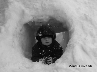 dans un tunnel de neige